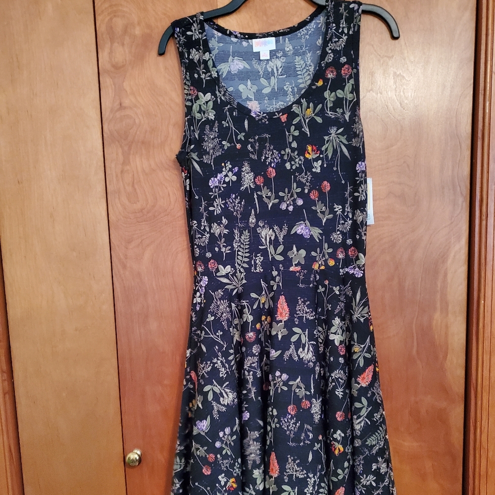 Lularoe Nikki